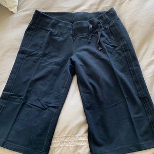 Lululemon crop sweat pants size 12
